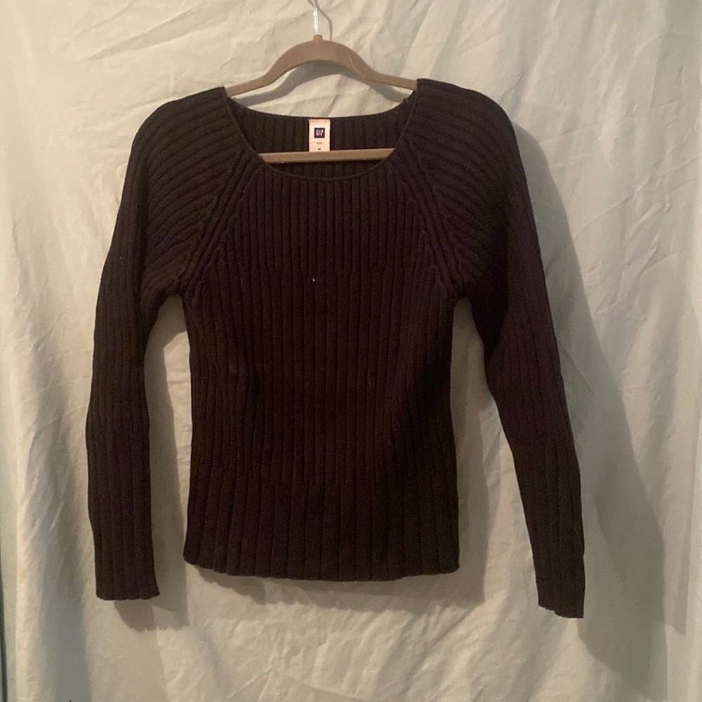 Size M Gap Sweater